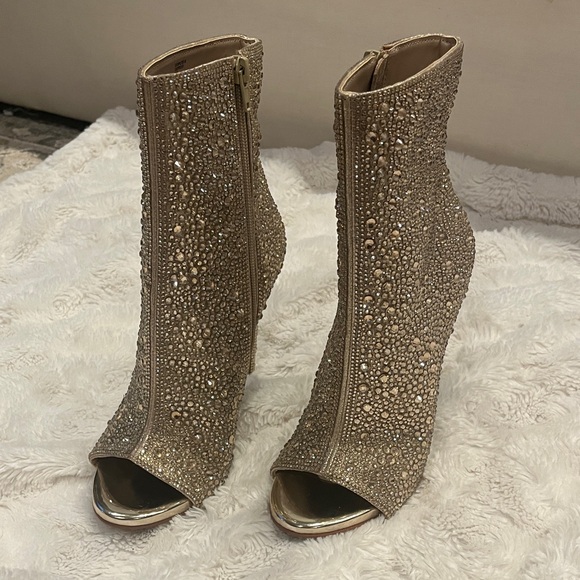 Steve Madden Gold Embellished Women's Ankle Boot - Picture 4 of 12